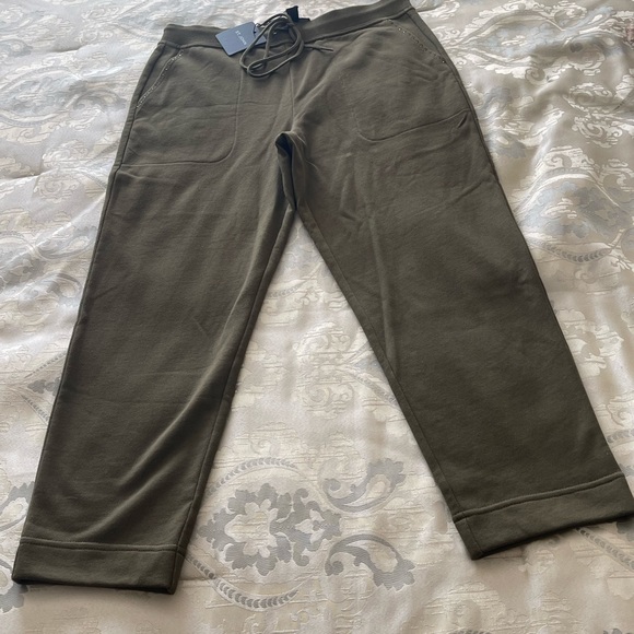 ST.JOHN Pants Deep Olive 
Size Medium 
New With Tags
MSRP $695 - Picture 1 of 8